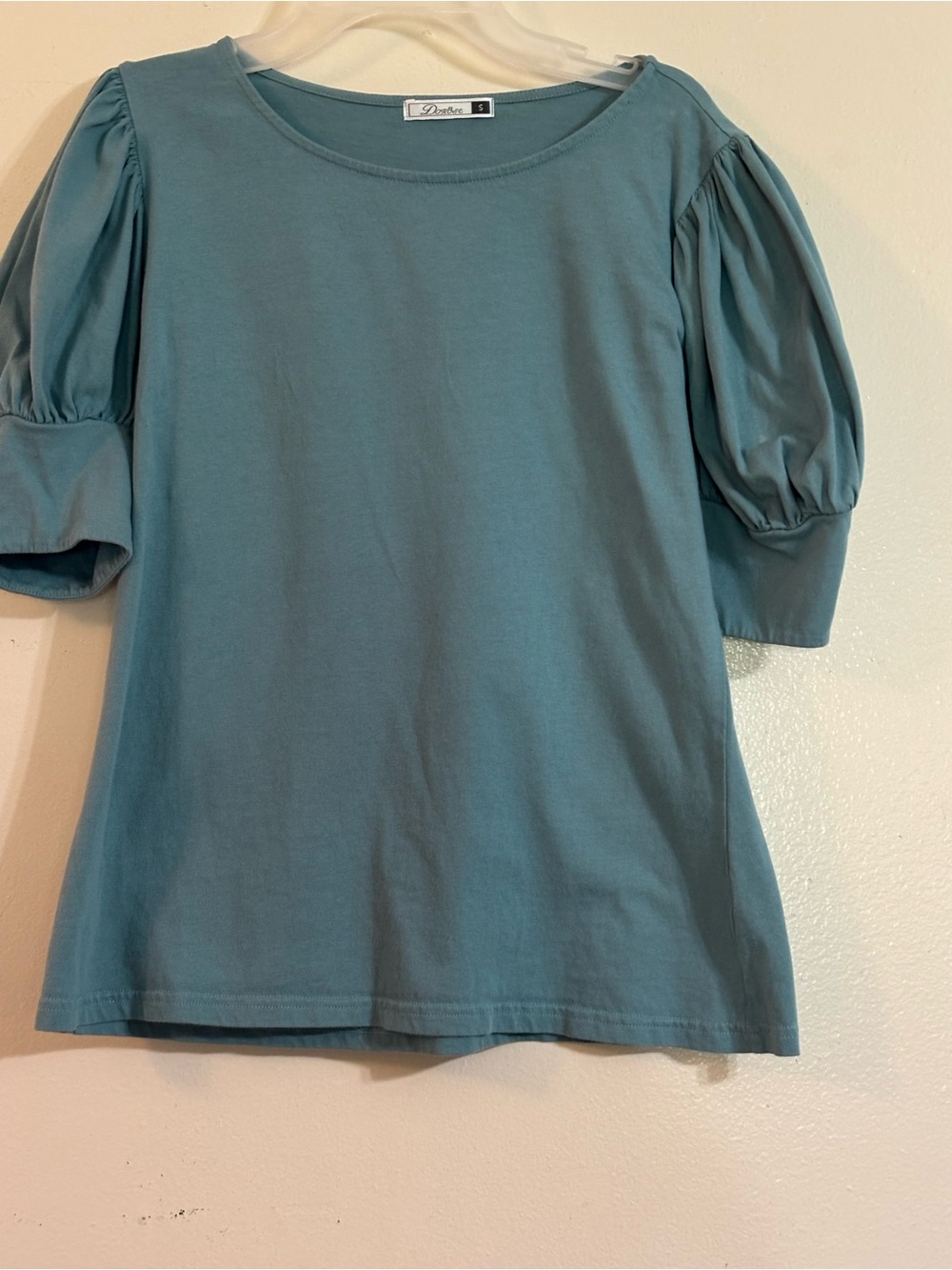 Dorose Puff-Sleeve Short Sleeve Tee in Dusty Teal retails $45